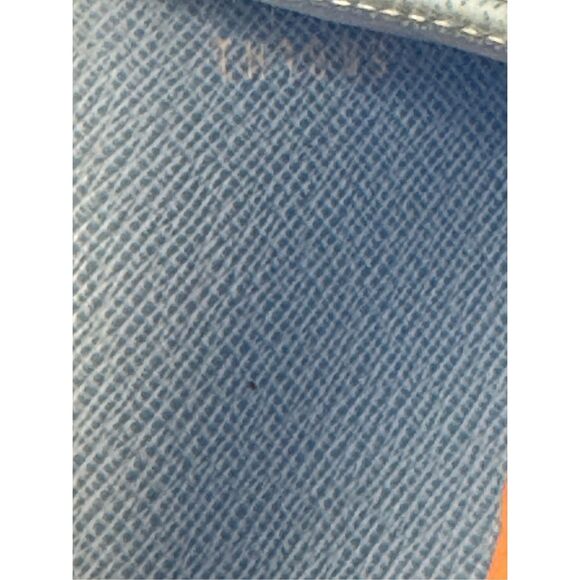 Authentic Louis Vuitton White Murakami Sarah Wallet with Box and Dust Bag - Picture 6 of 6